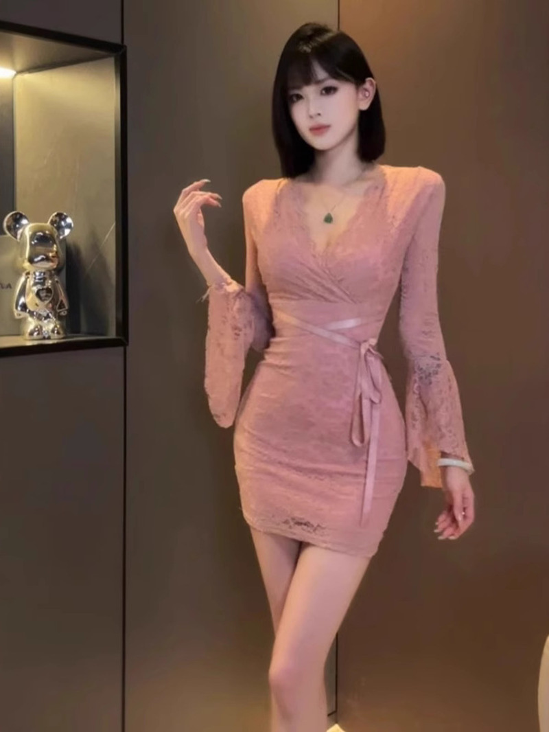 Women Fashion Dress Names - مثير الدانتيل جرس كم فستان المرأة