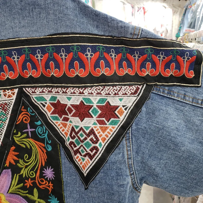 Women'S Fashion Denim Jacket - سترة كلاسيكية مطرزة بالترتر الأزرق شرابات