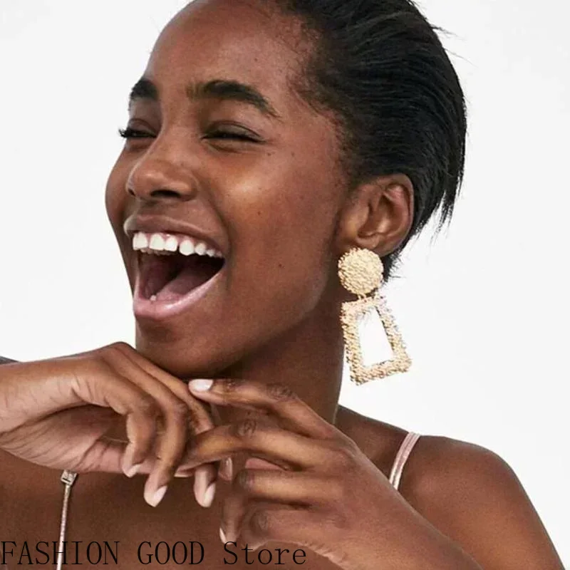 أقراط معدنية أقراط هندسية مجوف - مراجعة Women'S Fashion Website وسعره